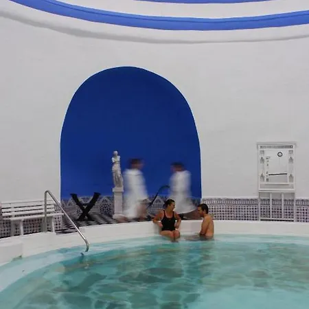 瓦瑞尼亚塞雷纳 - 保尼阿瑞欧德阿兰赫酒店