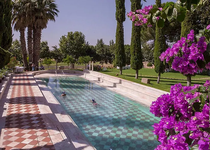 Varinia Serena - Balneario De Hotel Alange